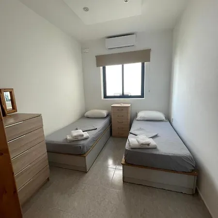 No 6 Poseidon Apartment Saint Julian's Exterior photo